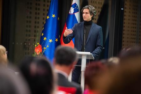 Podeljene zahvale prostovoljcem pri razdeljevanju hrane, sofinancirane s strani EU (10)